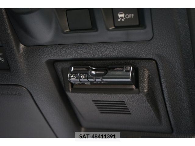 Subaru WRX STI 2016-02 225840-15