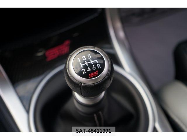 Subaru WRX STI 2016-02 225840-13