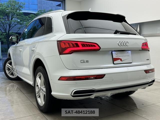 Audi Q5 2020-07 292843-5