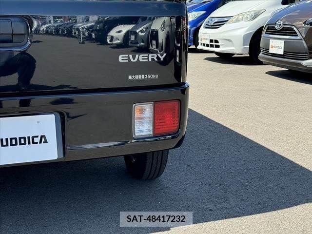 Suzuki EVERY 2021-12 328444-27