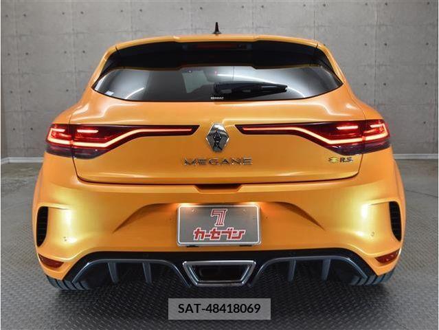 Renault MEGANE 2021-04 373182-11