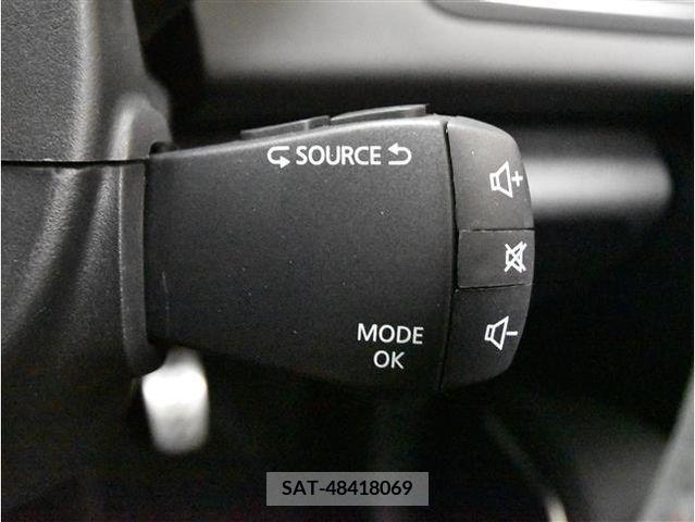 Renault MEGANE 2021-04 373182-20