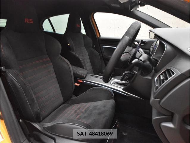 Renault MEGANE 2021-04 373182-3