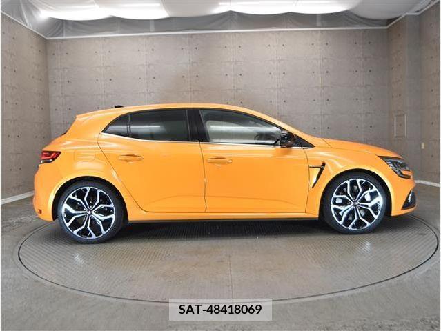 Renault MEGANE 2021-04 373182-9