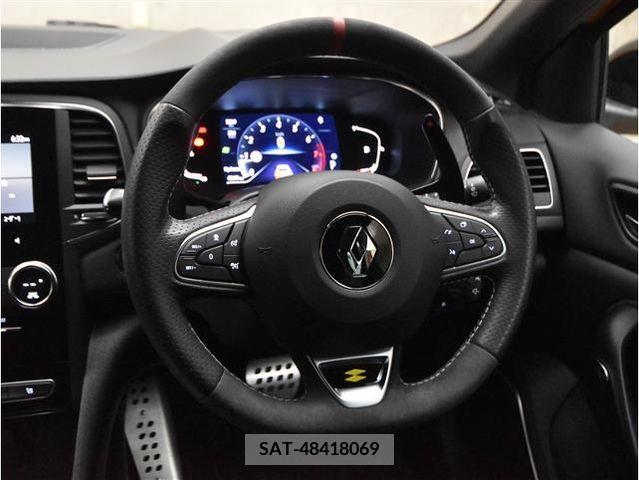 Renault MEGANE 2021-04 373182-18