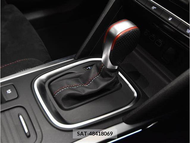 Renault MEGANE 2021-04 373182-27
