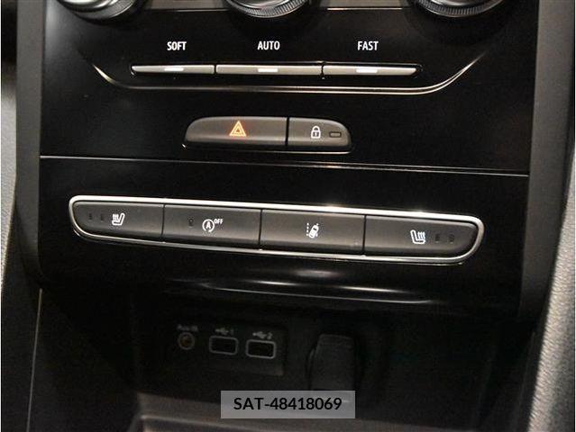 Renault MEGANE 2021-04 373182-26