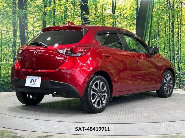Mazda DEMIO 2018-11 382217-17