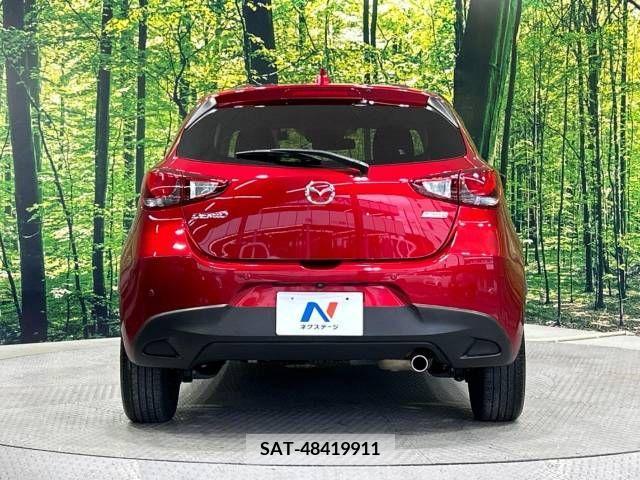 Mazda DEMIO 2018-11 382217-15