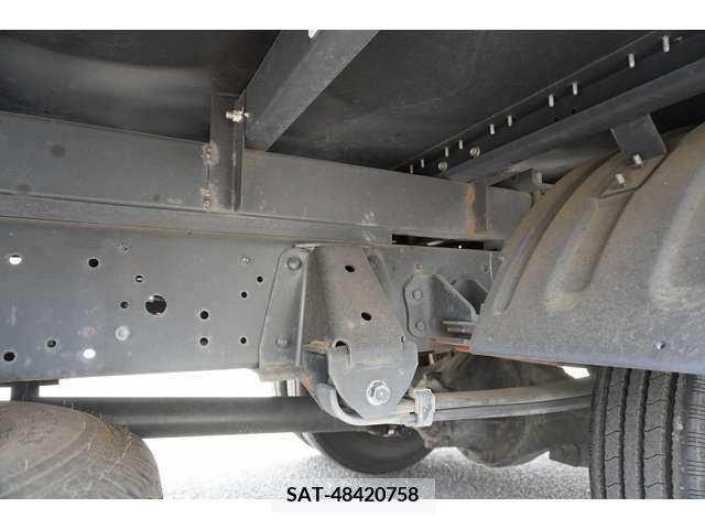 Hino DUTRO 2018-11 320436-11