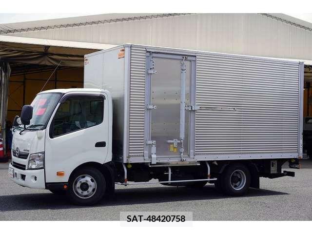 Hino DUTRO 2018-11 320436-8