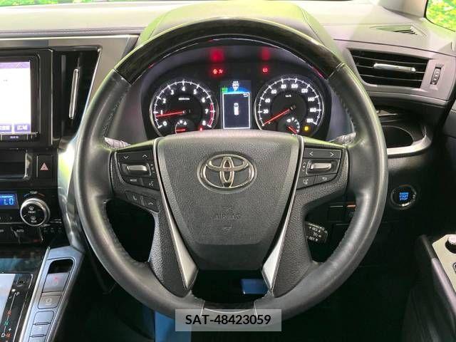 Toyota VELLFIRE 2015-07 369689-12