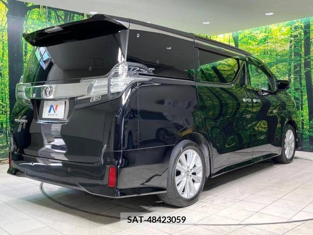 Toyota VELLFIRE 2015-07 369689-18