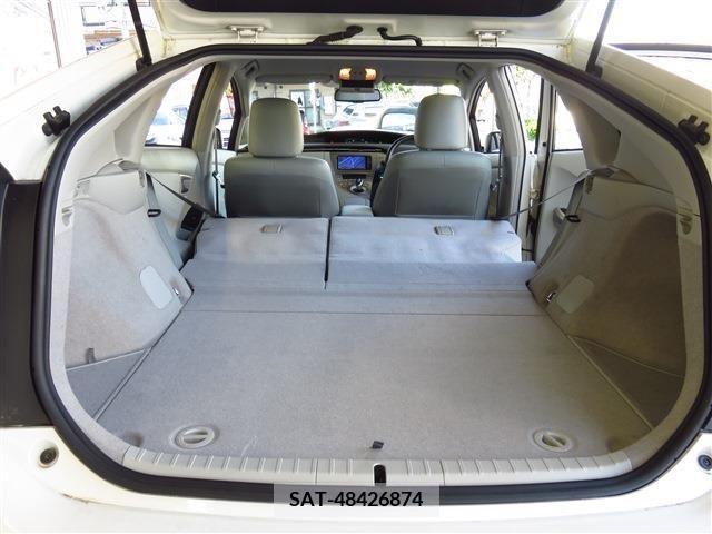 Toyota PRIUS 2013-10 385185-15