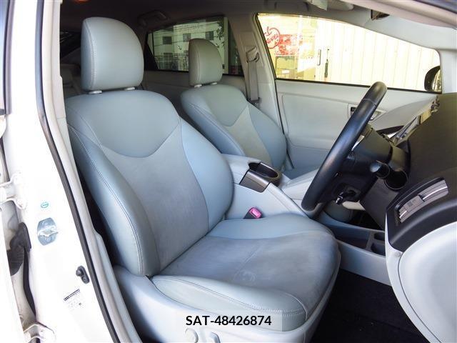Toyota PRIUS 2013-10 385185-6