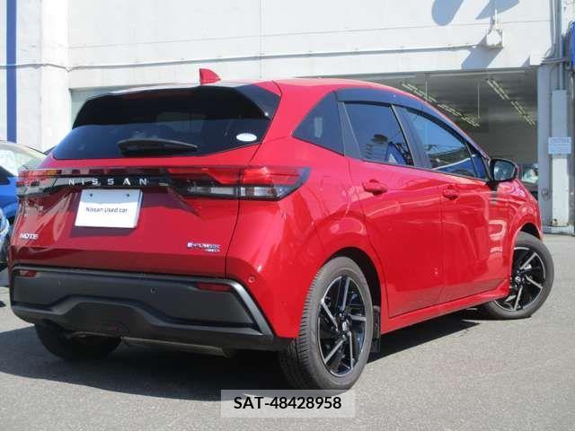 Nissan NOTE 2021-10 392891-1