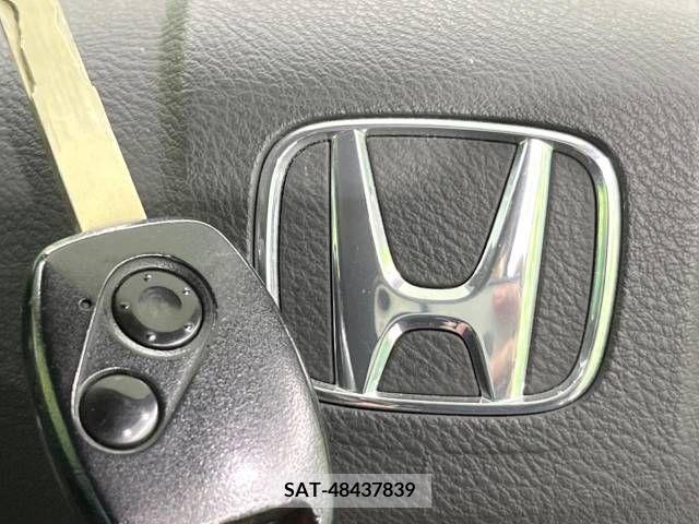 Honda STREAM 2007-08 338831-6