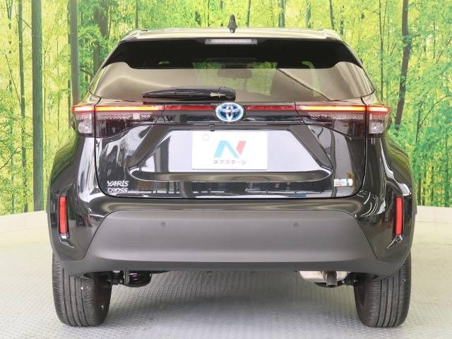 Toyota YARIS CROSS 2023-04 26414-15