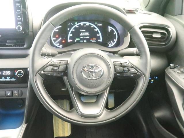 Toyota YARIS CROSS 2023-04 26414-11