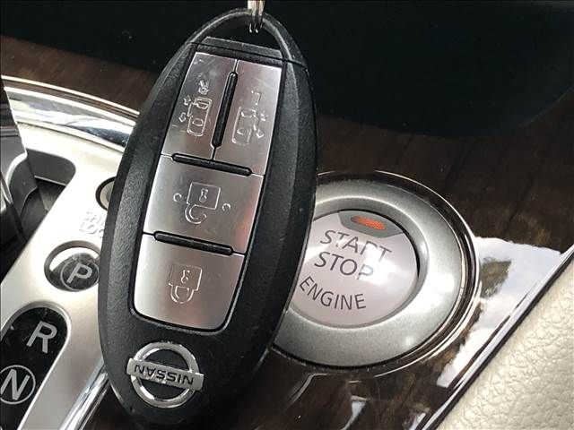 Nissan SERENA 2012-07 11390-7