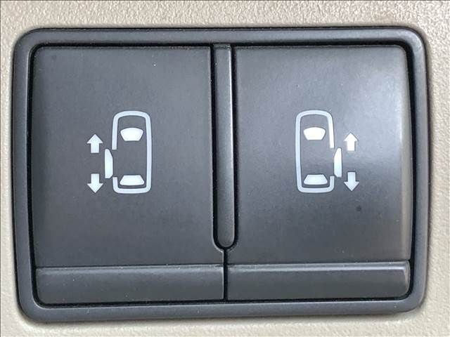Nissan SERENA 2012-07 11390-6