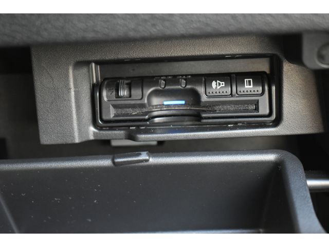 Nissan SERENA 2019-05 25304-8