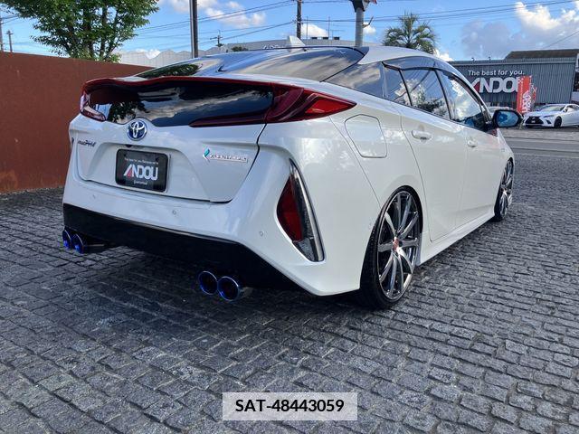 Toyota PRIUS PHV 2017-09 341923-7