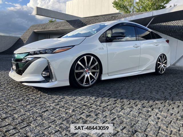 Toyota PRIUS PHV 2017-09 341923-1