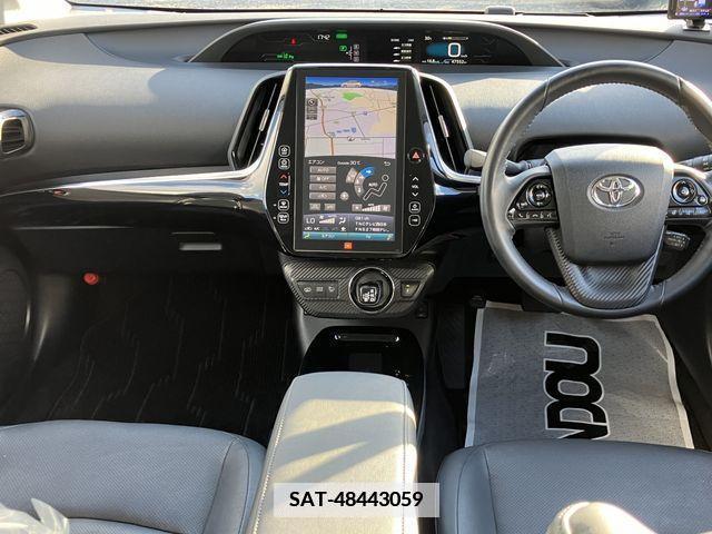 Toyota PRIUS PHV 2017-09 341923-10