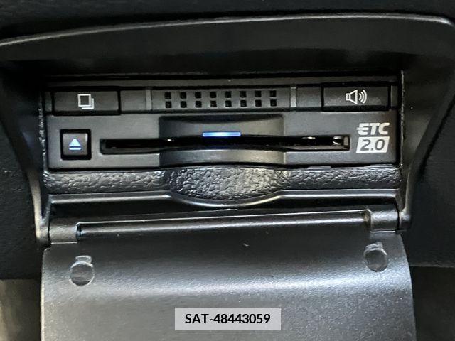 Toyota PRIUS PHV 2017-09 341923-22