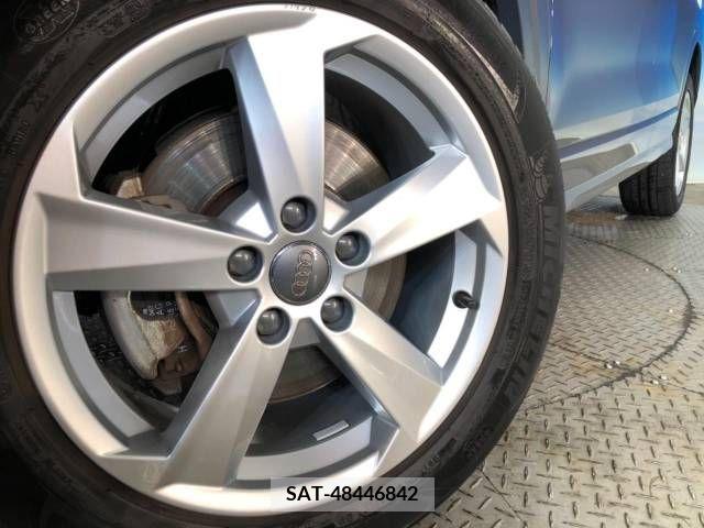 Audi Q2 2018-08 318000-13