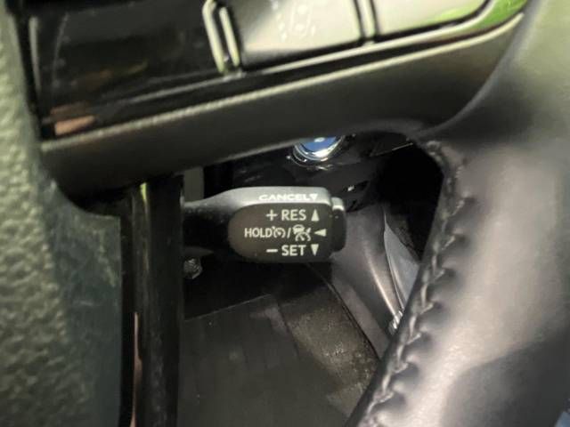 Toyota PRIUS 2019-08 17080-5