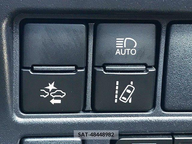 Toyota VOXY 2017-01 344796-5