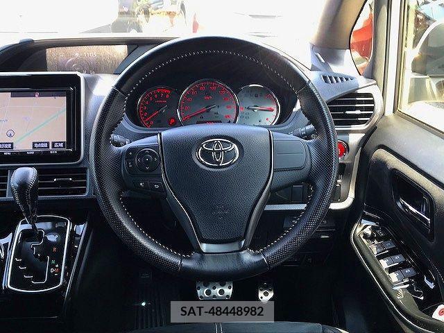 Toyota VOXY 2017-01 344796-13