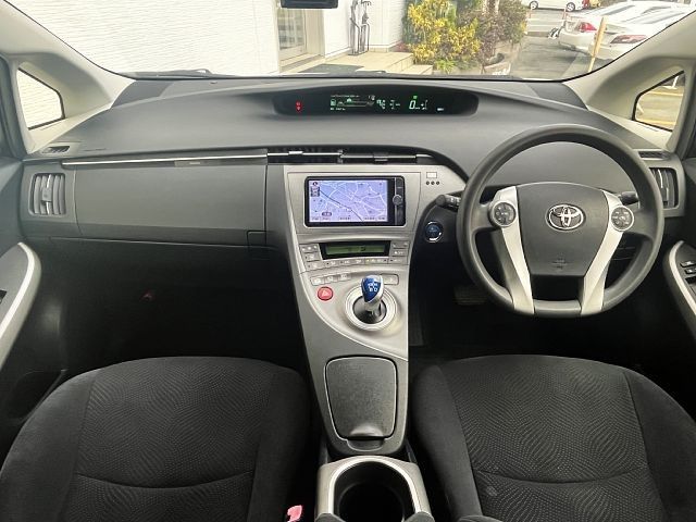 Toyota PRIUS 2012-12 191802-1