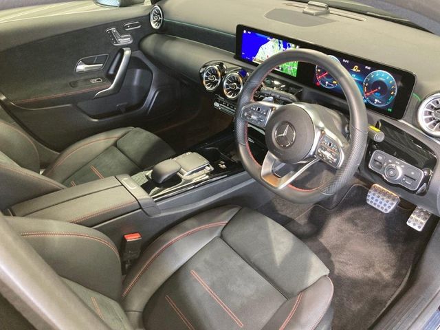 Mercedes Benz A-CLASS 2022-11 191234-1