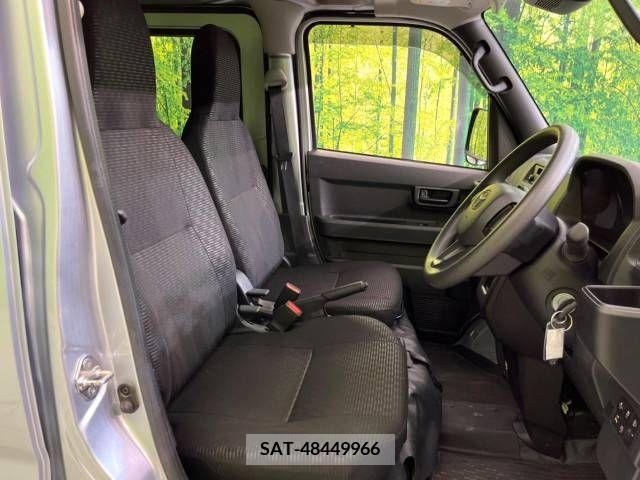 Toyota PIXIS VAN 2022-01 281447-8