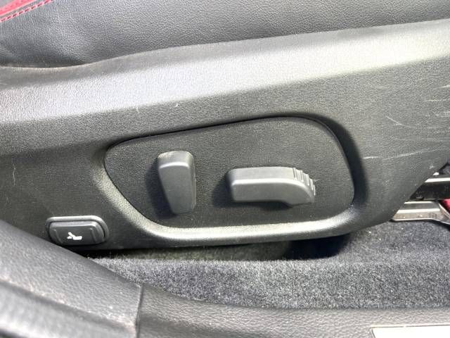 Subaru WRX STI 2019-01 25229-7