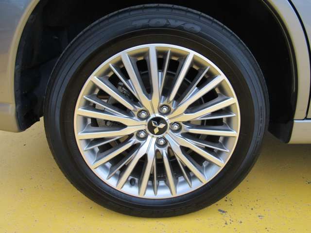Mitsubishi OUTLANDER PHEV 2020-04 192001-18