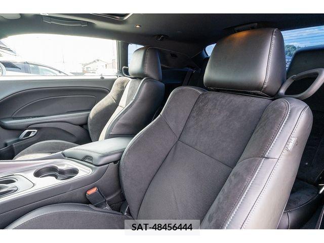 Dodge CHALLENGER  390517-14