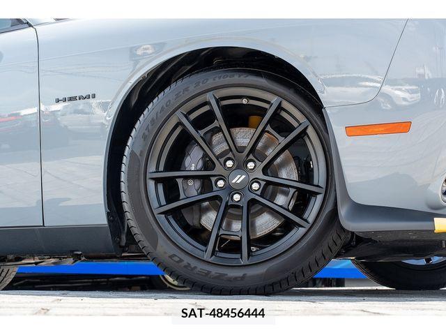 Dodge CHALLENGER  390517-11