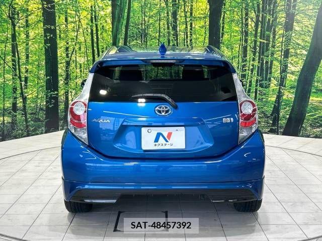 Toyota AQUA 2013-09 389333-15