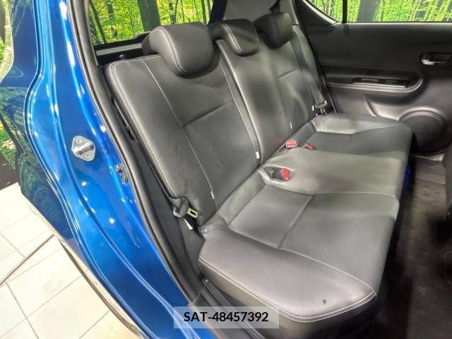 Toyota AQUA 2013-09 389333-9