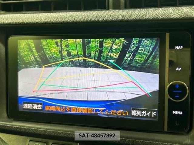 Toyota AQUA 2013-09 389333-3