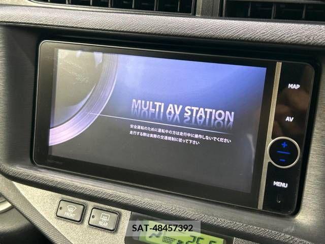 Toyota AQUA 2013-09 389333-2