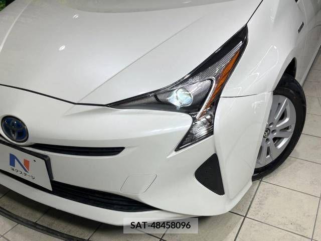 Toyota PRIUS 2016-04 281947-12