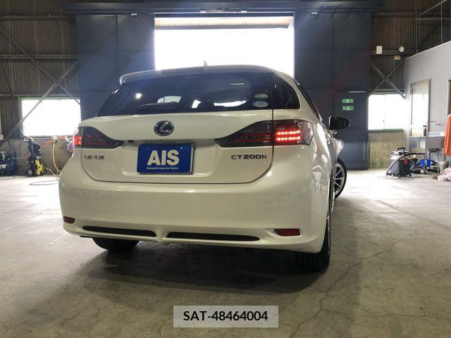Lexus CT 2013-02 200261-2