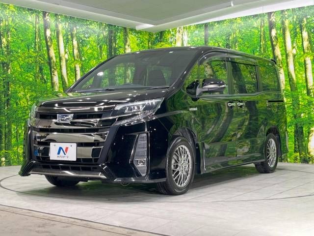 Toyota NOAH HYBRID 2017-10 196255-17