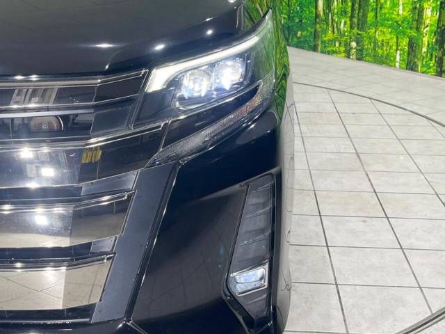 Toyota NOAH HYBRID 2017-10 196255-13
