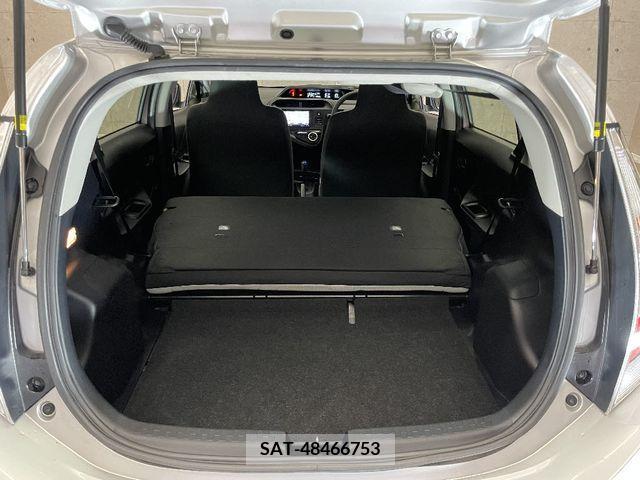 Toyota AQUA 2017-12 261037-12